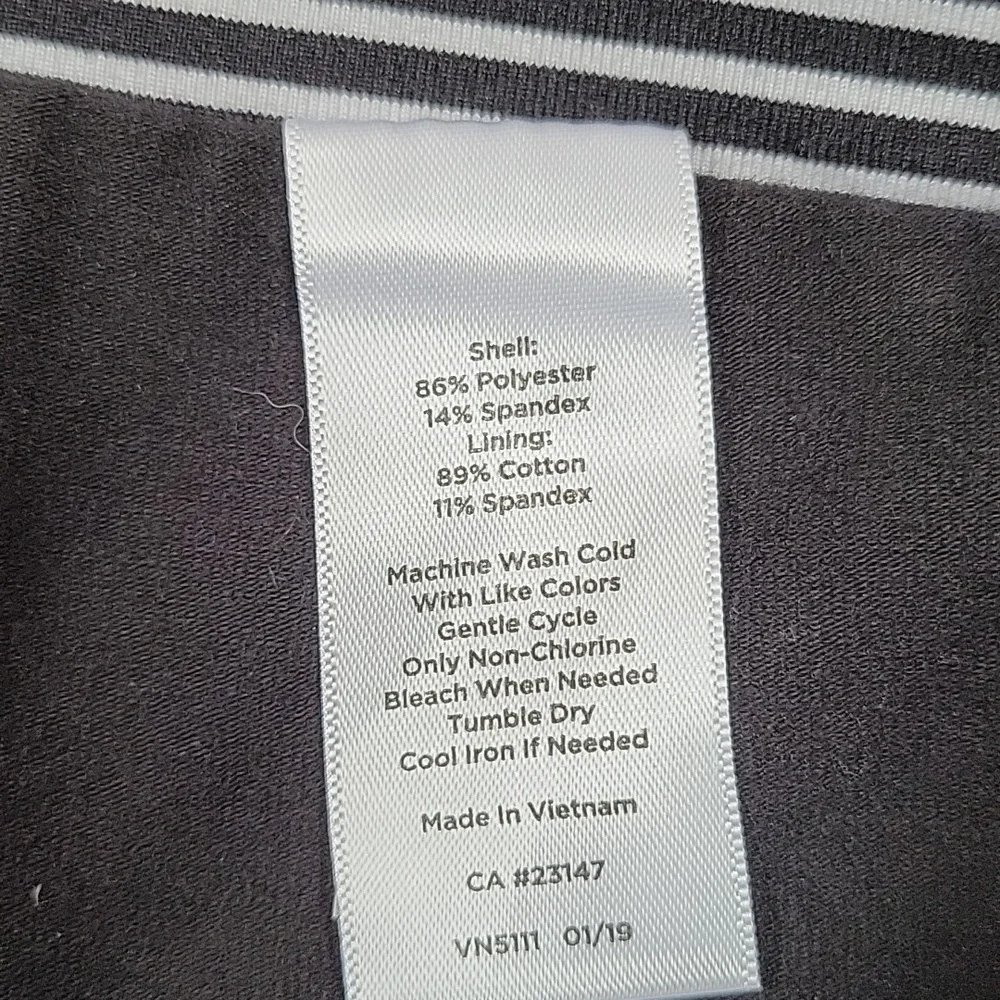 EUC- Talbots ‘T for Talbots BLACK & White Bias Stripe Skort’ - Picture 8 of 8